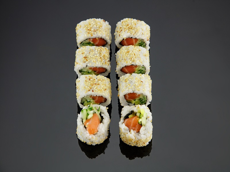 California maki - łosoś 