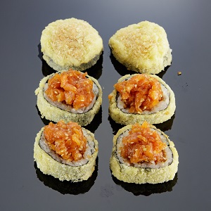 Futomaki w tempurze - tatar z łososia  