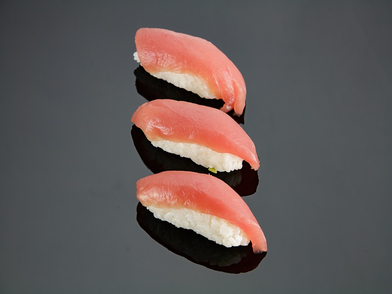 nigiri z tuńczykiem